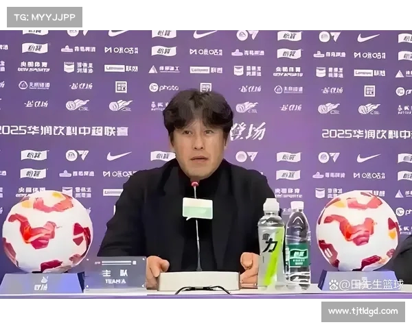 成都蓉城队主教练徐正源与球员元敏诚出席赛前新闻发布会分享备战心得 成都蓉城队主教练徐正源与球员元敏诚出席赛前新闻发布会分享备战心得